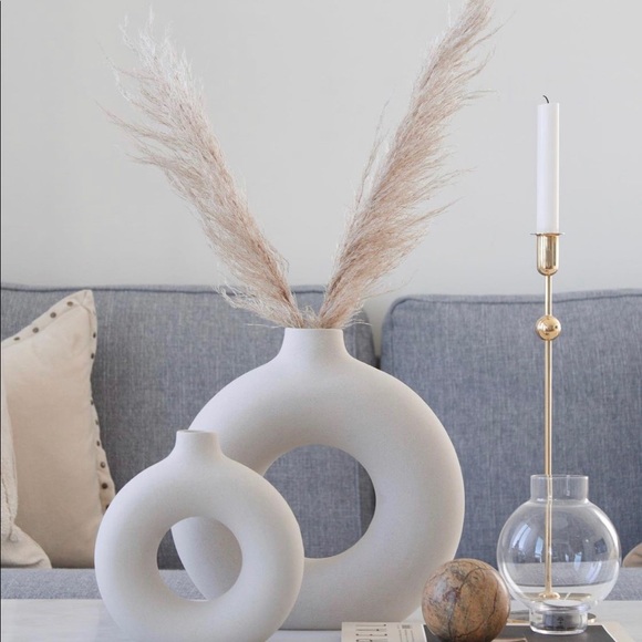 H&M Ceramic circular Vase - Picture 13 of 14